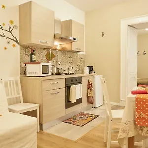 Donna Mariella Casa vacanze Napoli